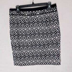 Mario Serrani Black & White Geometric Print Skirt M